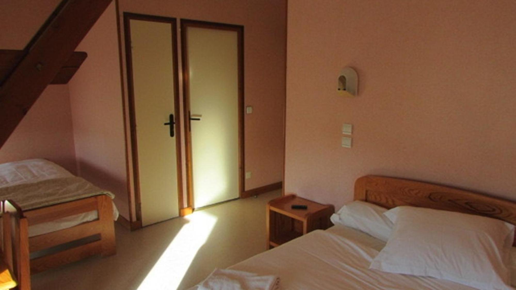 Rod & Seve Hotel Propieres Kamer foto